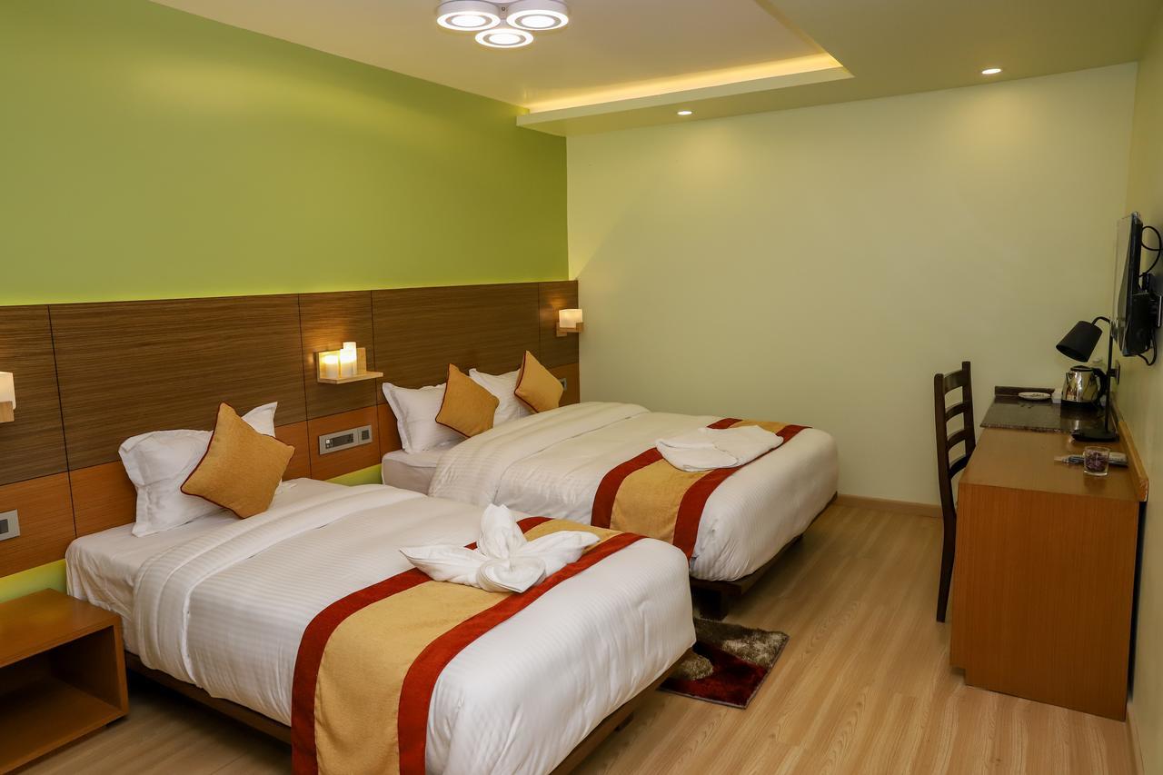 Retro Hotel And Spa Kathmandu Exterior foto